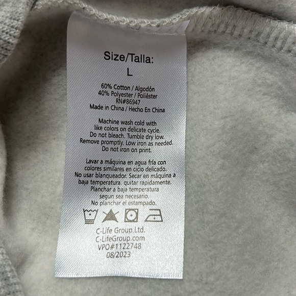 1837- Barbie Sweatshirt Junior Girl Size L NWT - Picture 5 of 7